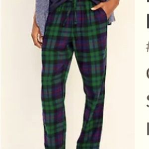Old Navy Flannel Pajama Pants for Men Size L Color Black & Green mew with tags